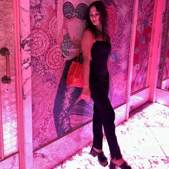 BCBG laced back pants jumpsuit - Picture 3 of 4